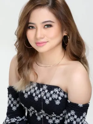 Ella Cruz