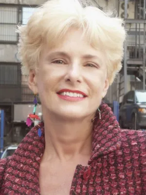 Anne Carlisle