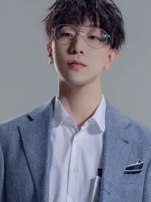 Jing Xiang Shei Yi