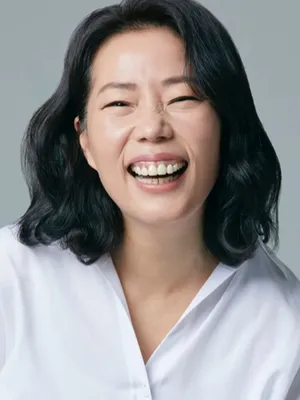 Shim So-young