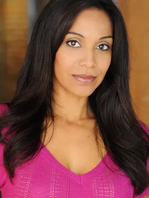 Lucia Walters