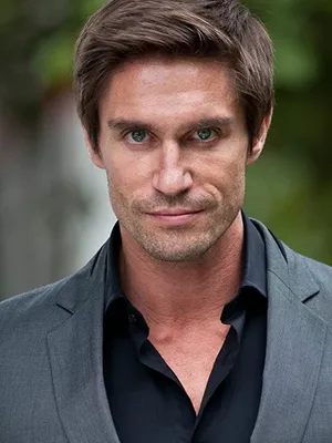 Michael Rowe