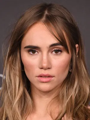 Suki Waterhouse