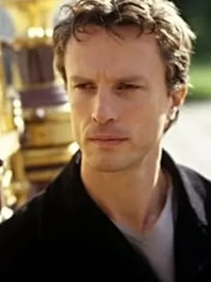 Jonathan Firth