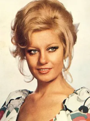 Emel Sayın