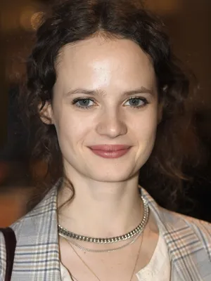 Jana McKinnon