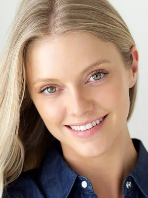 Elle Evans