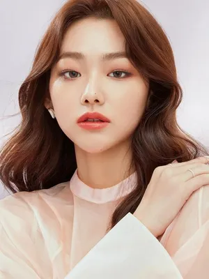 Kang Mi-na