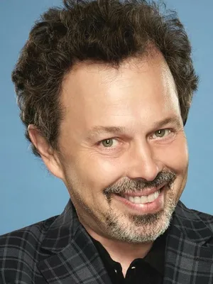 Curtis Armstrong