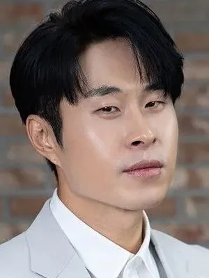 Min Do-yoon