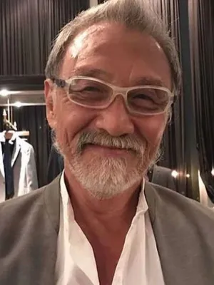 Dean Shek Tin