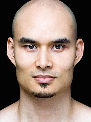Khan Bonfils
