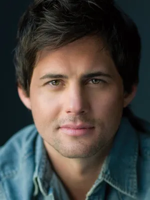 Kristoffer Polaha
