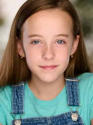 Ava Weiss