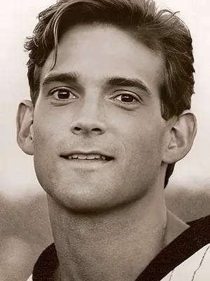 Dwier Brown