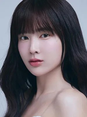 Punyawee Jungcharoen