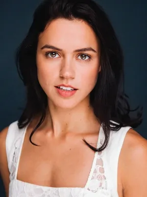 Nina Kiri