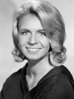Salome Jens