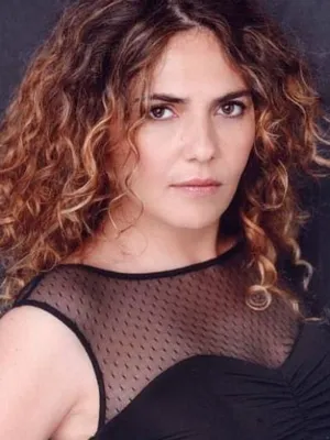 Roya Zargar