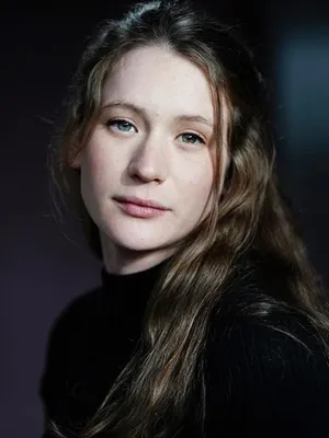 Claire Duburcq