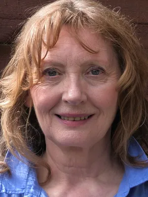Lorraine Hilton