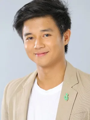 Yves Flores